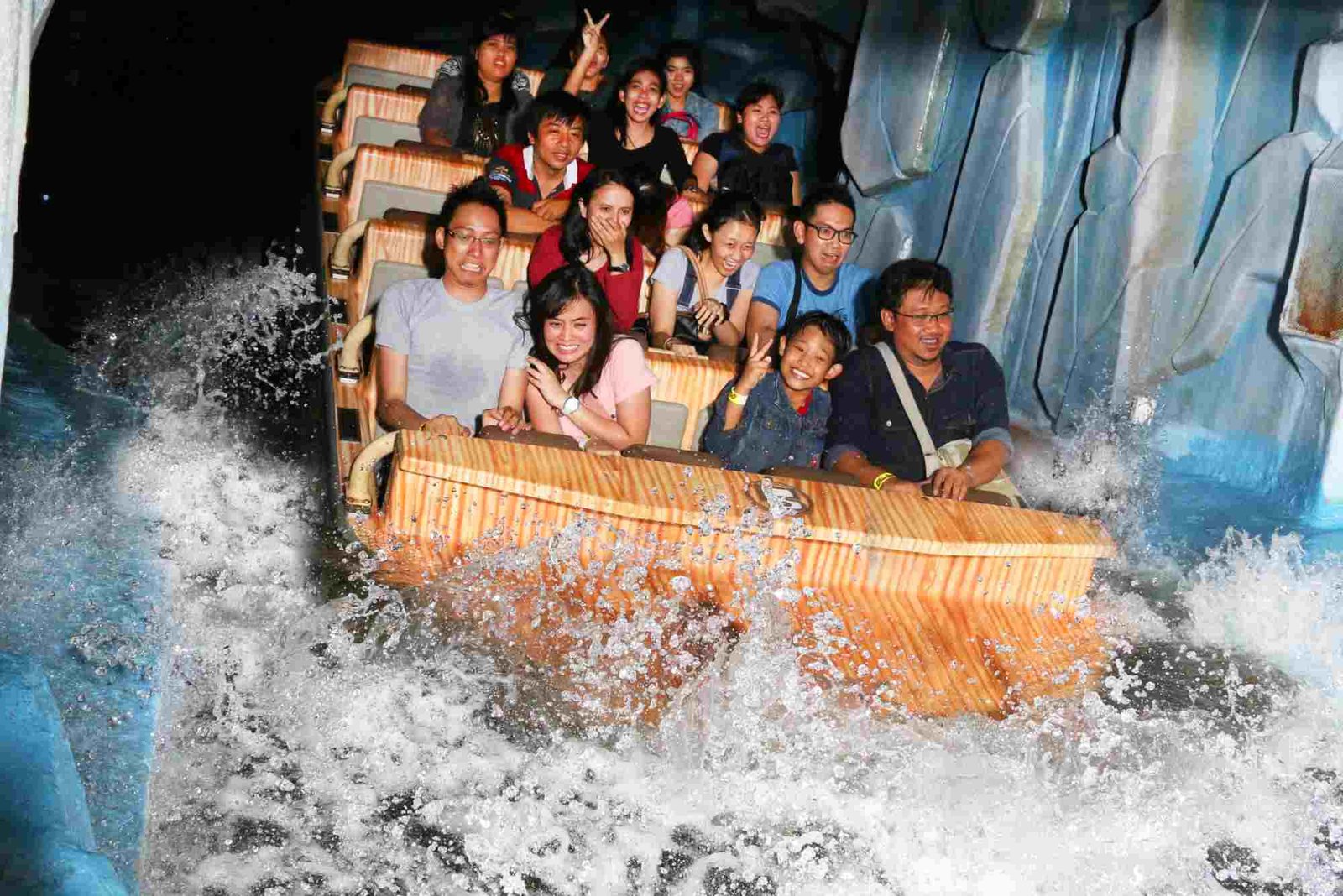 Dunia Tourism