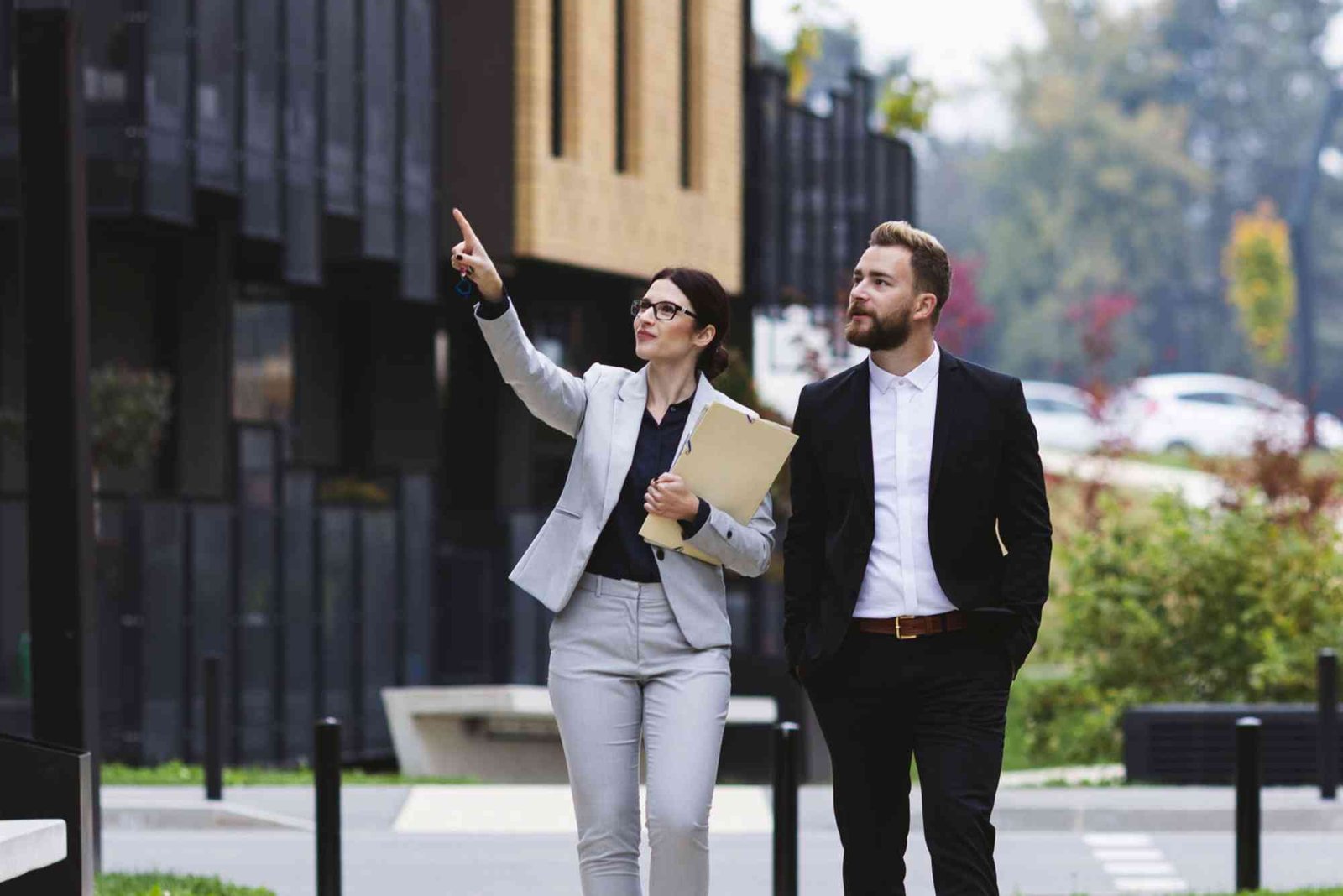 Are Real Estate Agents Employees Or Independent Contractors