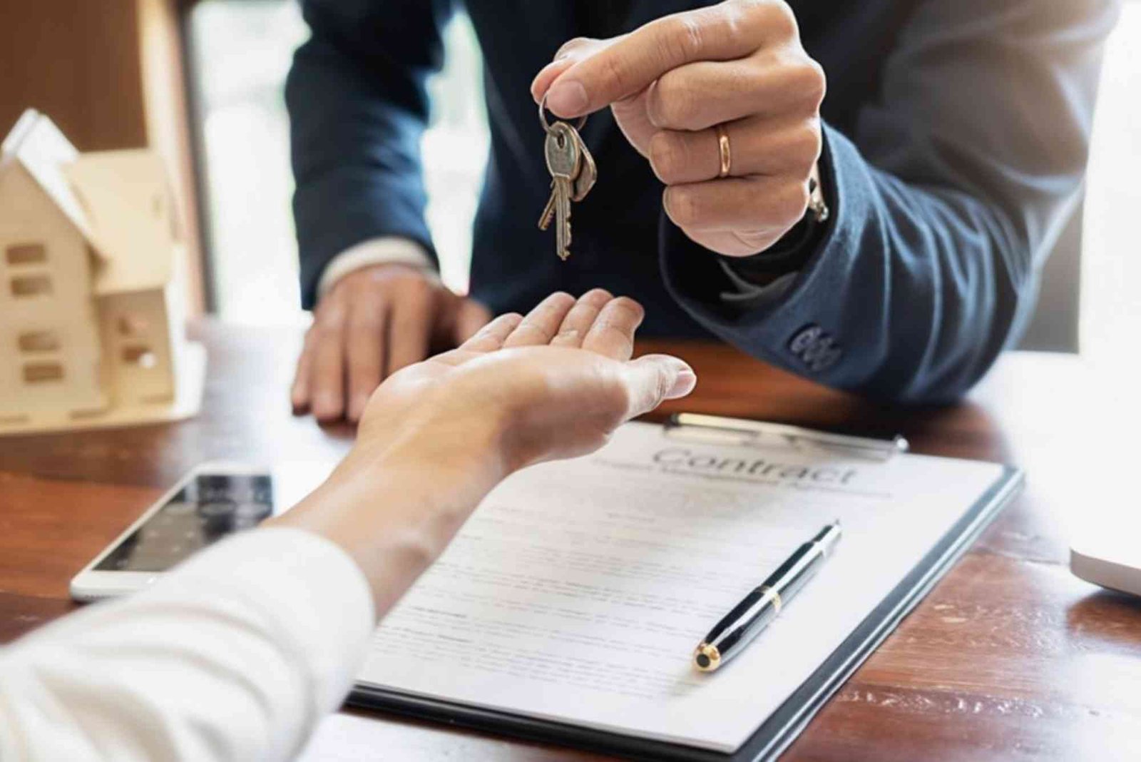 How To Become A Freelance Real Estate Agent In Dubai