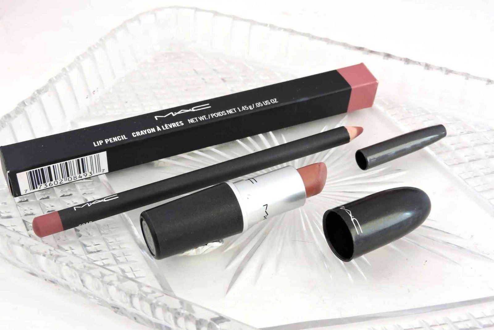 mac faux lipstick lip liner