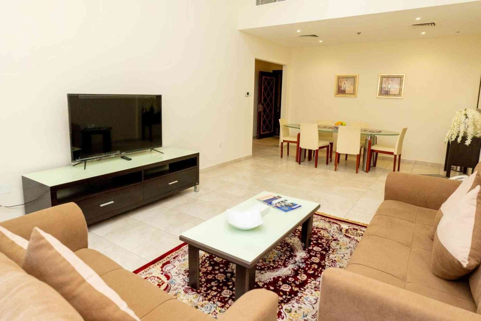 Al Raya Hotel Apartments LLC
