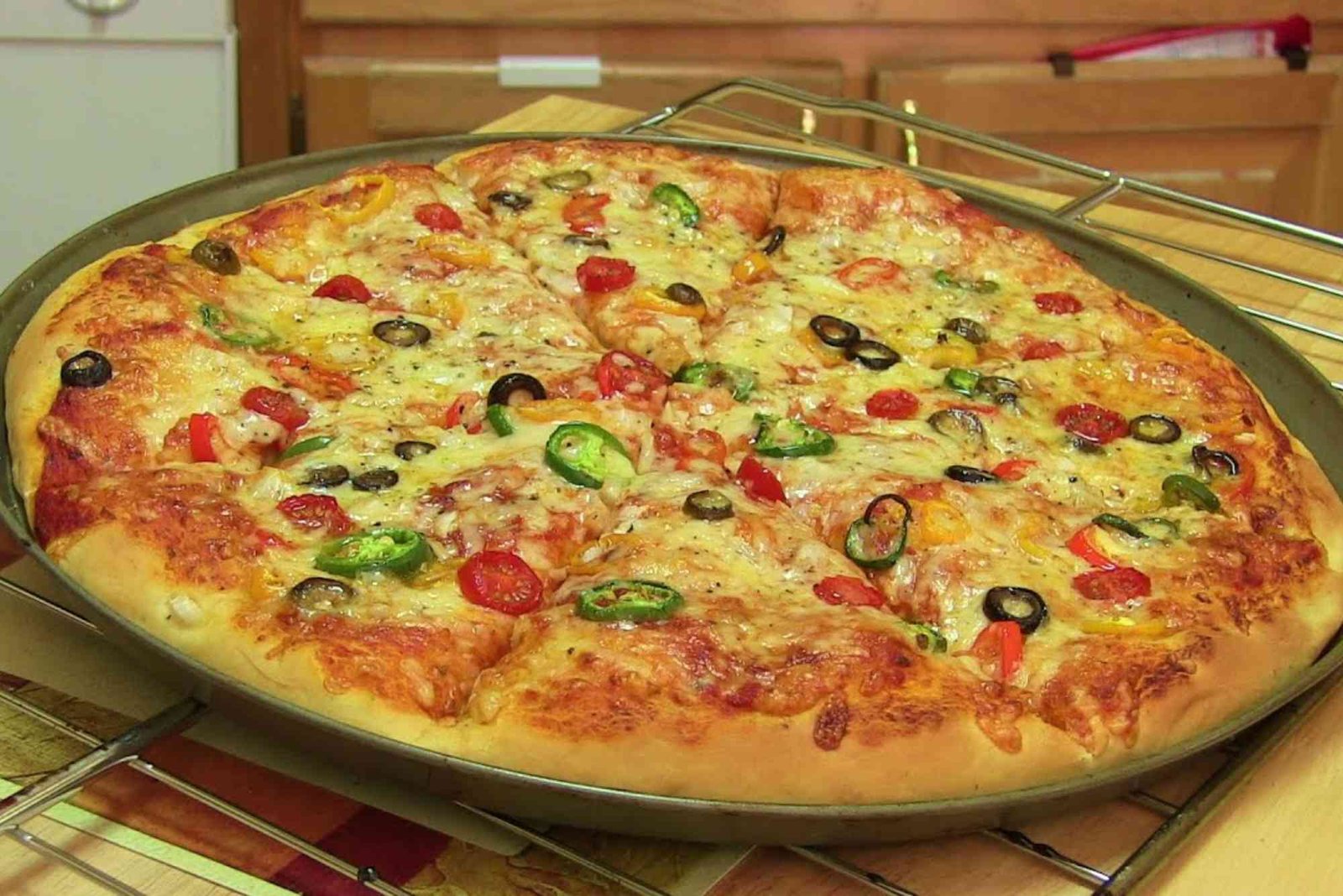 How To Make Pizza At Home