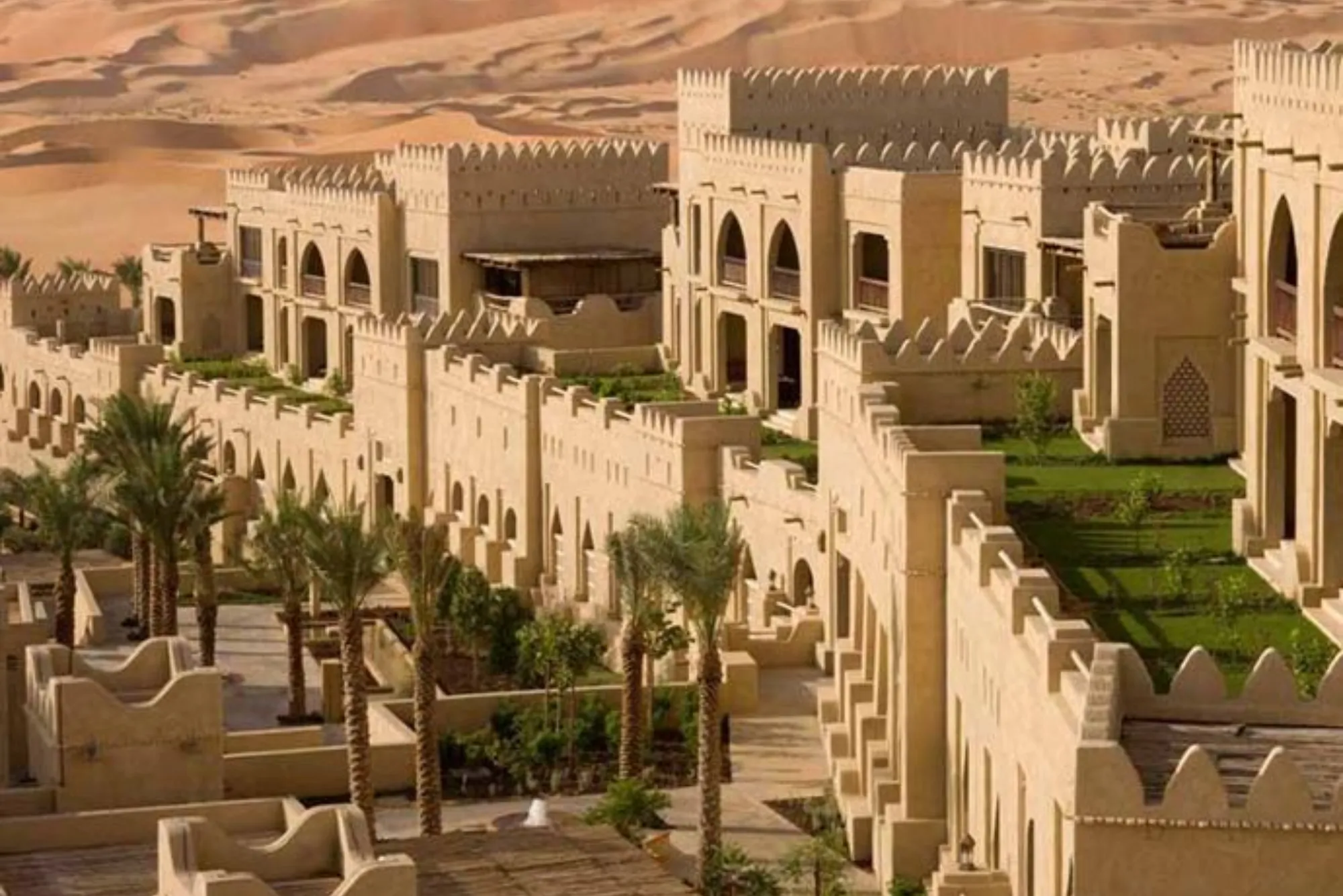 Desert Charm Building Al Bahri