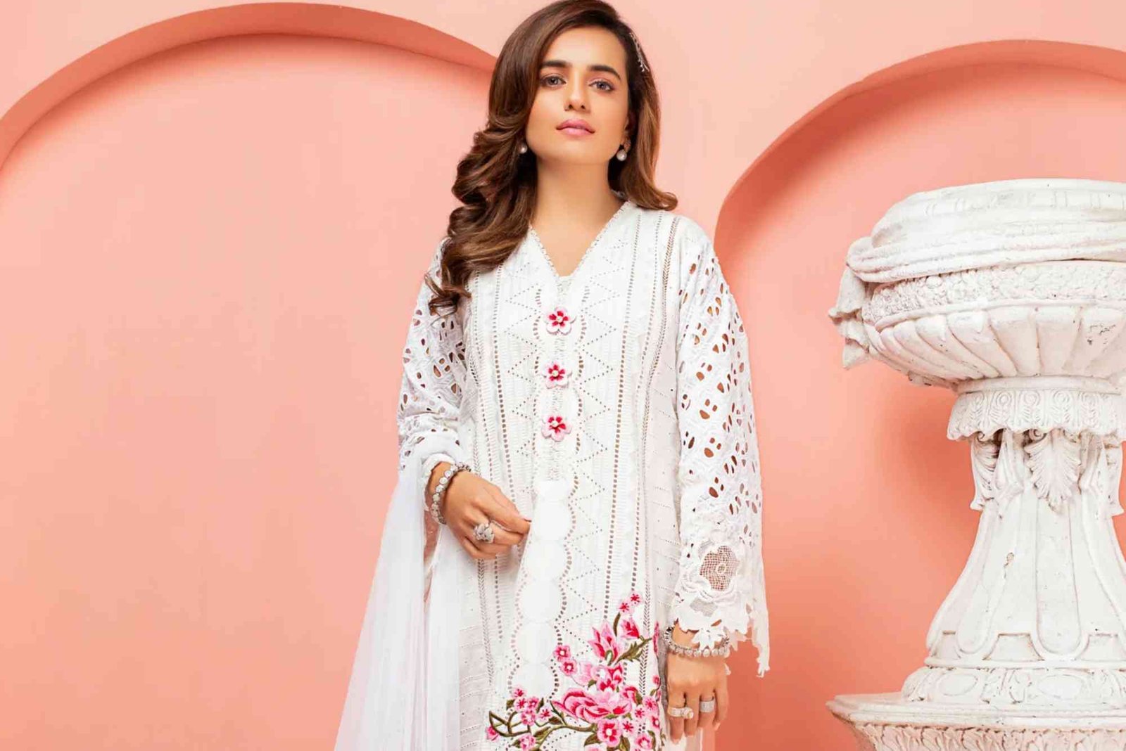 white pakistani dress (1)